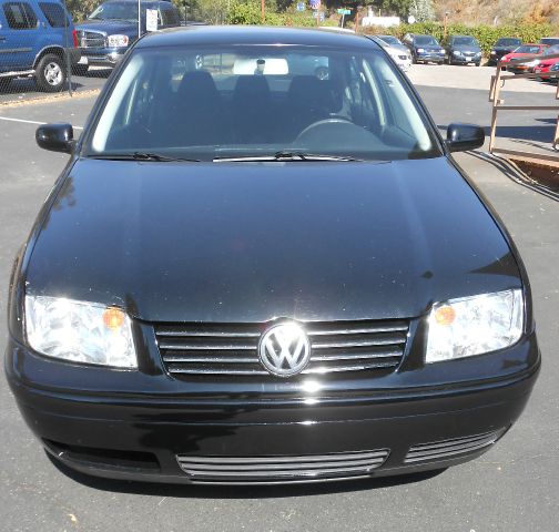 Volkswagen Jetta 2004 photo 3