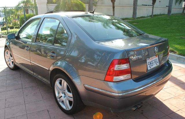 Volkswagen Jetta 2004 photo 1