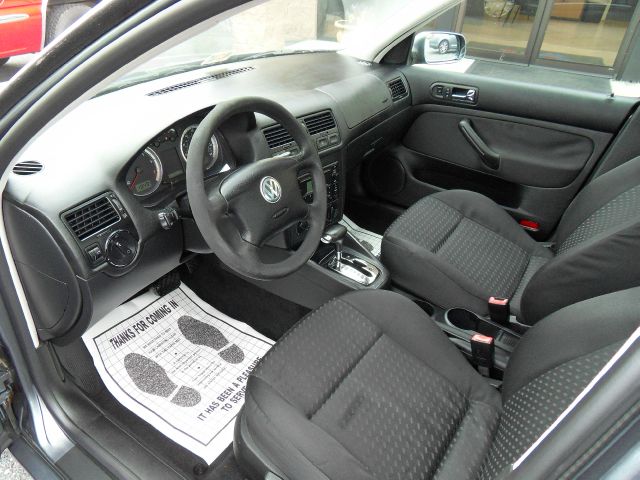 Volkswagen Jetta 2004 photo 1