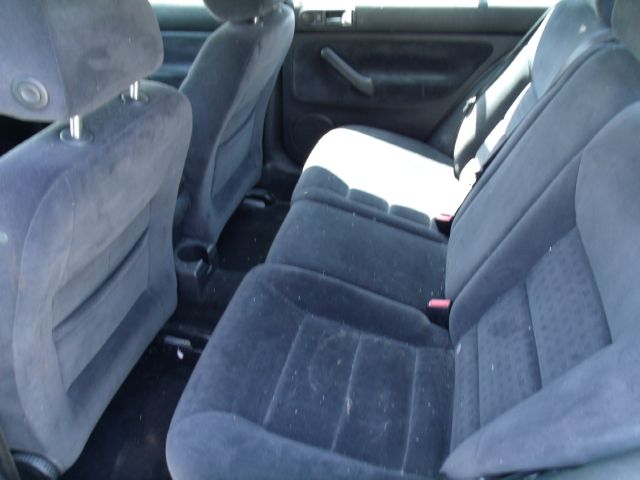 Volkswagen Jetta 2004 photo 2