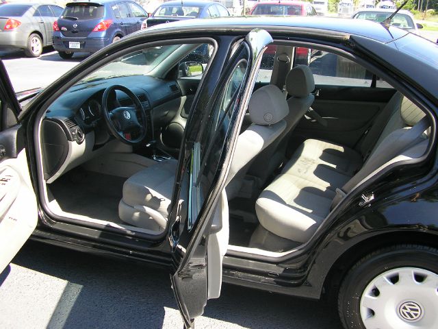 Volkswagen Jetta 2004 photo 4