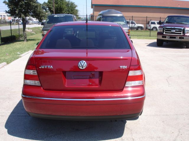 Volkswagen Jetta 2004 photo 1