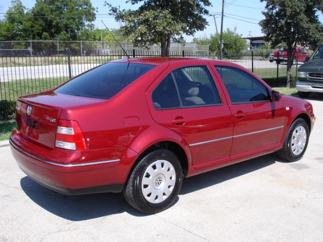 Volkswagen Jetta 2004 photo 2