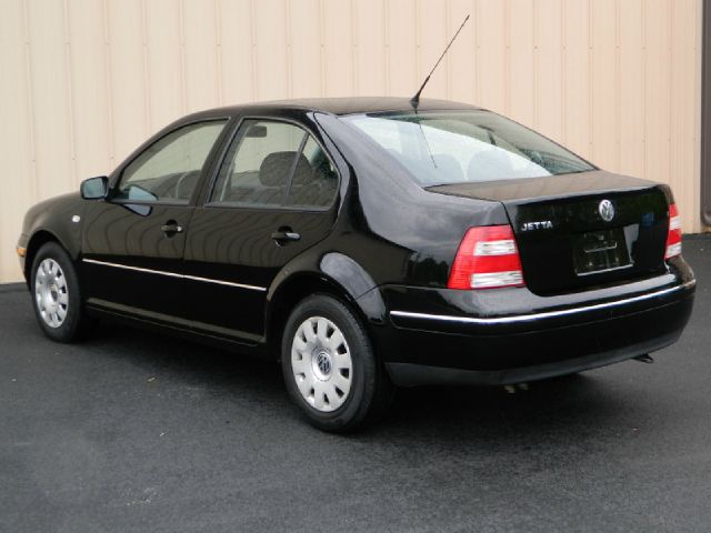 Volkswagen Jetta 2004 photo 3