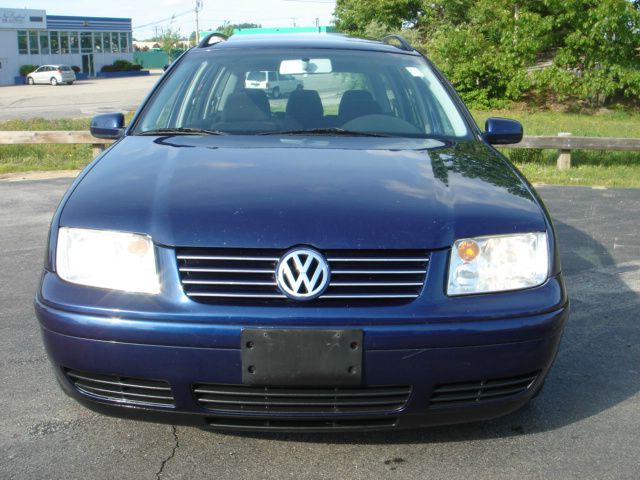 Volkswagen Jetta 2004 photo 2