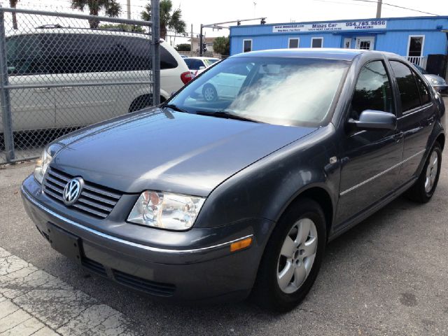 Volkswagen Jetta 2004 photo 1