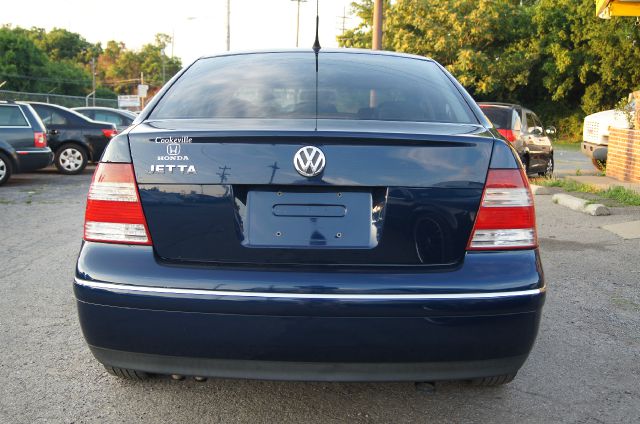 Volkswagen Jetta 2004 photo 1