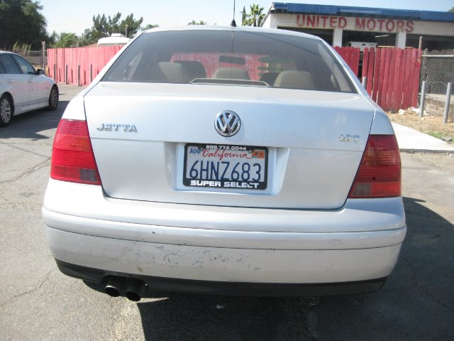 Volkswagen Jetta 2004 photo 3