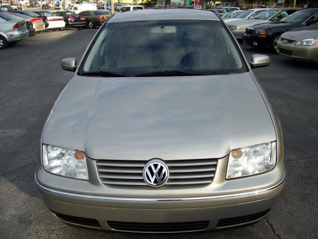 Volkswagen Jetta 2004 photo 1