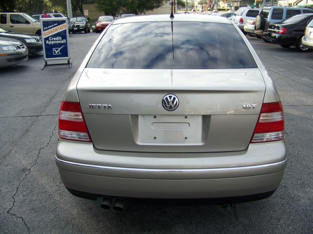 Volkswagen Jetta 2004 photo 4