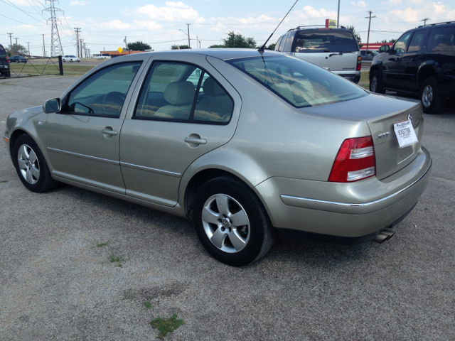 Volkswagen Jetta 2004 photo 1