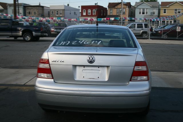 Volkswagen Jetta Ml320 CDI Sedan