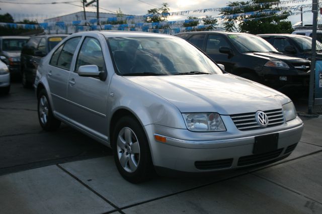 Volkswagen Jetta 2004 photo 1