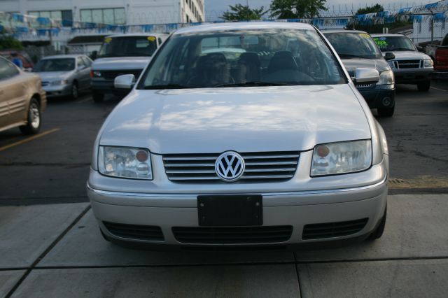 Volkswagen Jetta 2004 photo 3