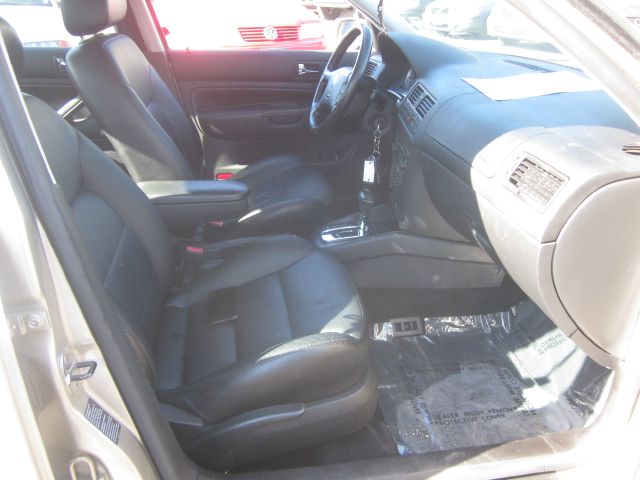 Volkswagen Jetta 2004 photo 1