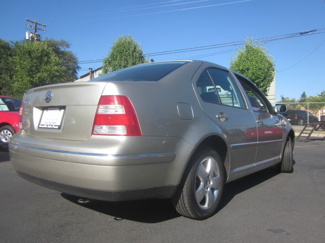 Volkswagen Jetta 2004 photo 2