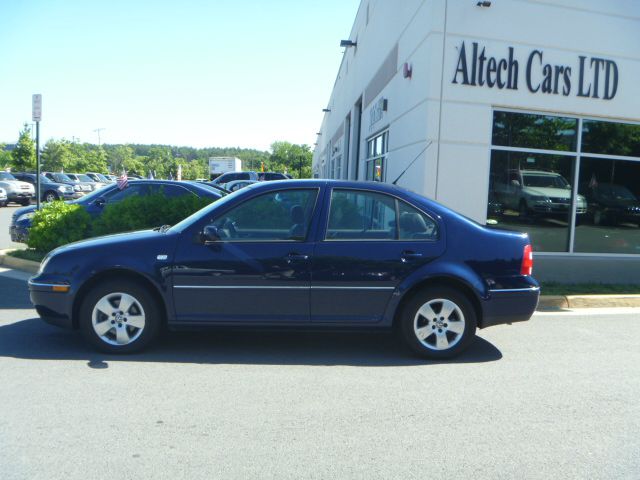 Volkswagen Jetta 2004 photo 23