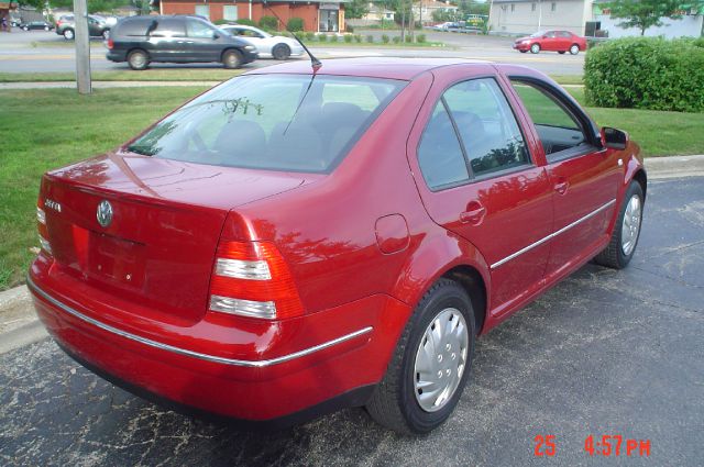 Volkswagen Jetta 2004 photo 1