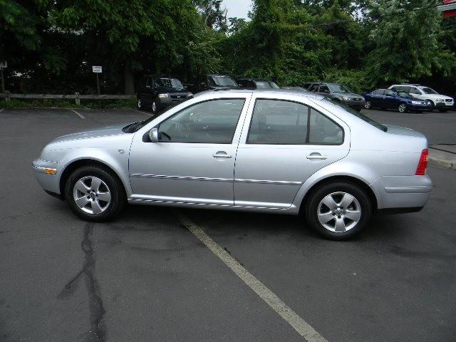 Volkswagen Jetta 2004 photo 3