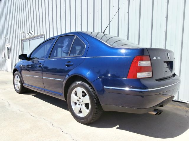 Volkswagen Jetta 2004 photo 1