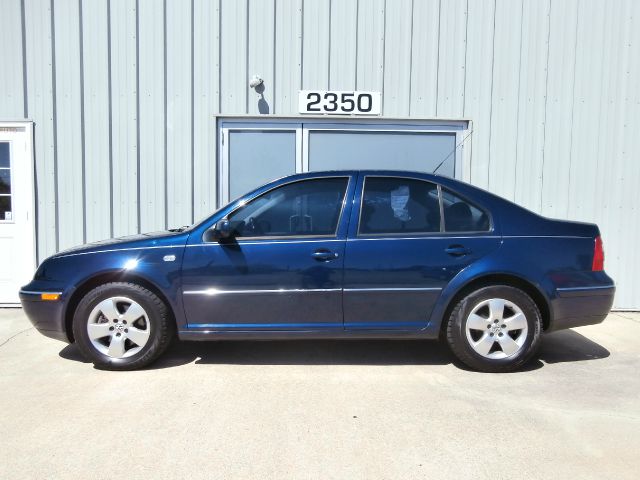 Volkswagen Jetta 2004 photo 2