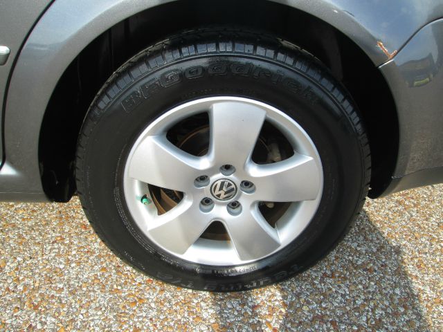 Volkswagen Jetta 2004 photo 15