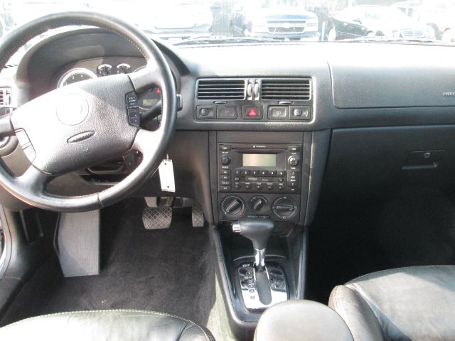 Volkswagen Jetta 2004 photo 6