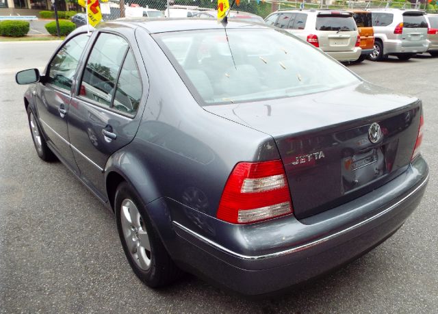 Volkswagen Jetta 2004 photo 10