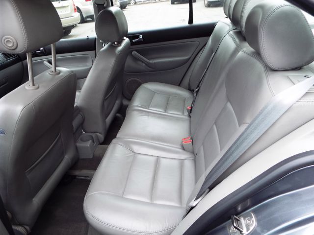 Volkswagen Jetta 2004 photo 11