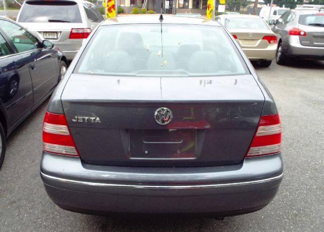 Volkswagen Jetta 2004 photo 41