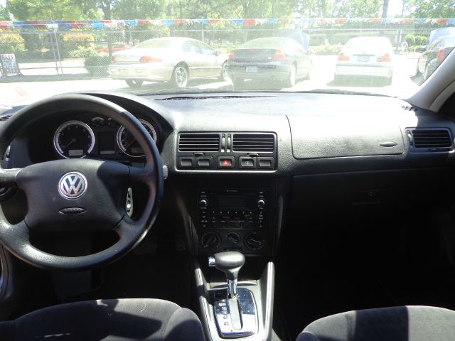 Volkswagen Jetta 2004 photo 5