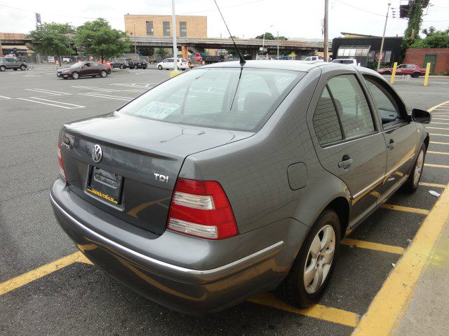 Volkswagen Jetta 2004 photo 1