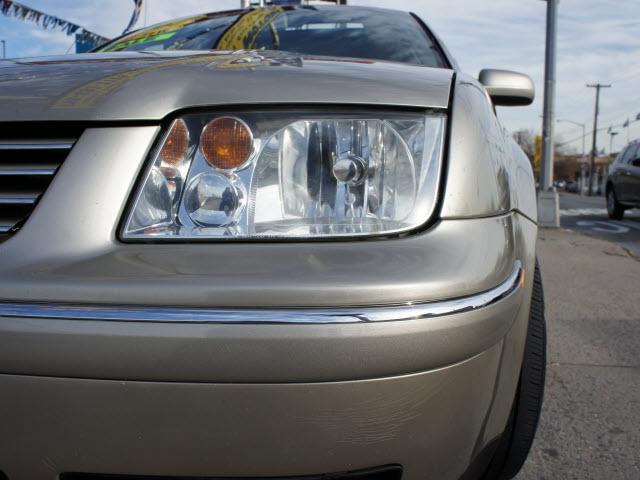 Volkswagen Jetta 2004 photo 2