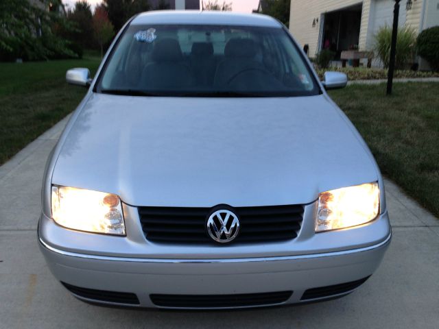 Volkswagen Jetta 2004 photo 3