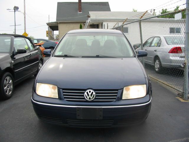 Volkswagen Jetta 2004 photo 3