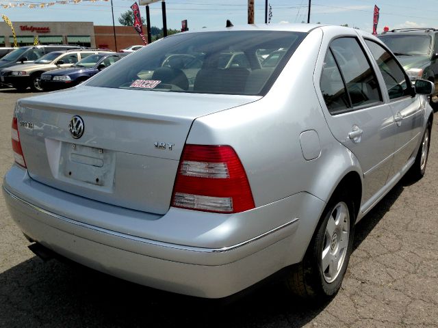 Volkswagen Jetta 2004 photo 3