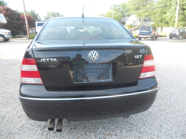 Volkswagen Jetta 2004 photo 3