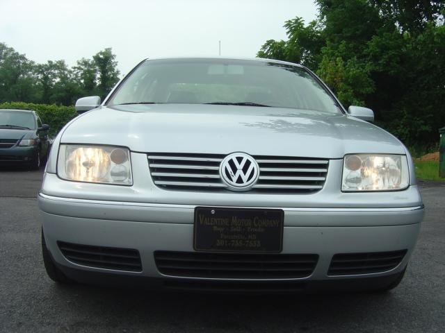 Volkswagen Jetta 2004 photo 1