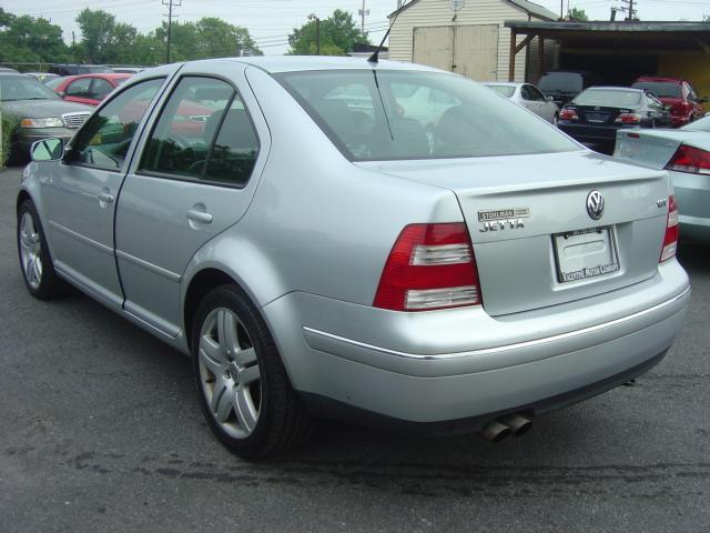 Volkswagen Jetta 2004 photo 3