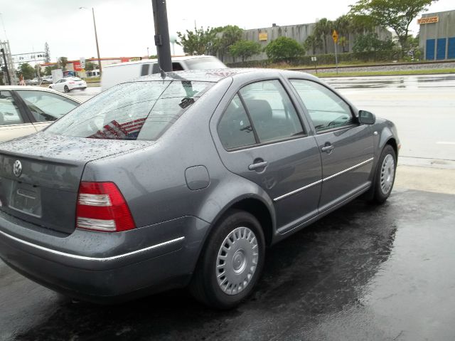 Volkswagen Jetta 2004 photo 1