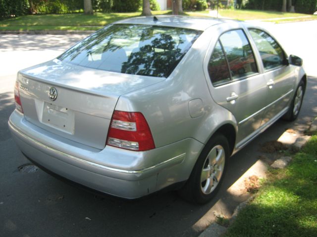 Volkswagen Jetta 2004 photo 3