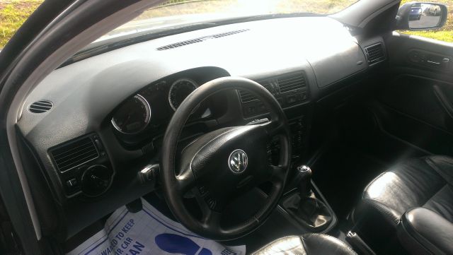 Volkswagen Jetta 2004 photo 2