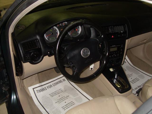 Volkswagen Jetta 2004 photo 2