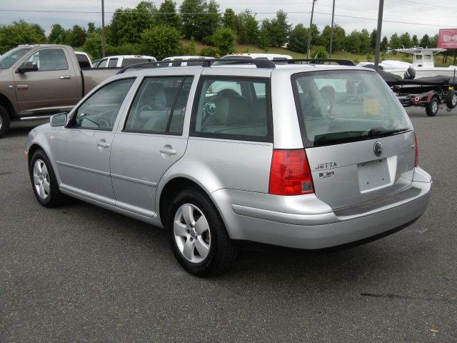 Volkswagen Jetta 2004 photo 18