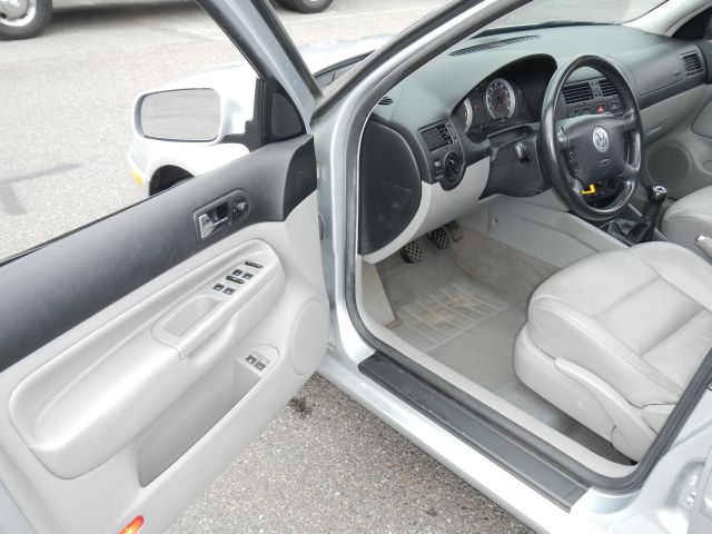 Volkswagen Jetta 2004 photo 3