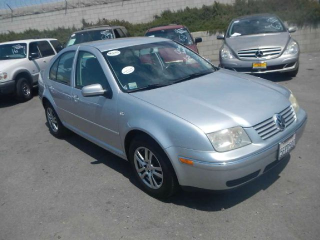 Volkswagen Jetta 2004 photo 2