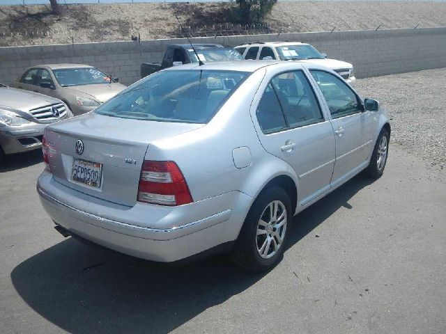 Volkswagen Jetta 2004 photo 4