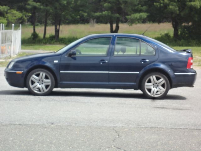 Volkswagen Jetta 2004 photo 2