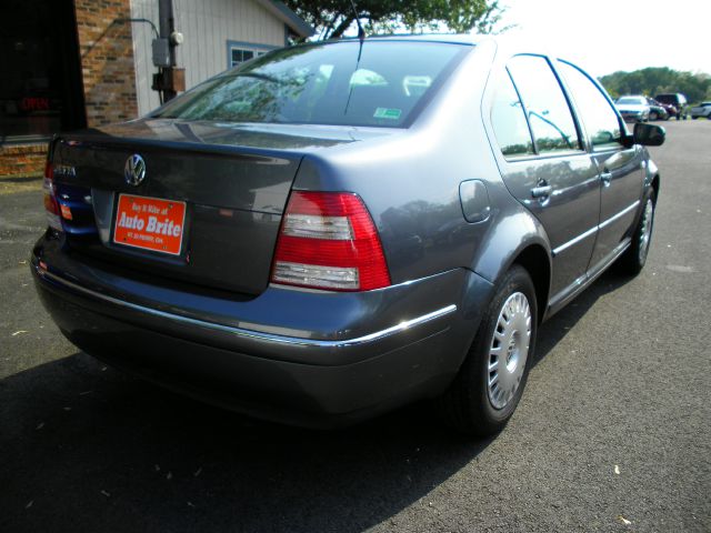 Volkswagen Jetta 2004 photo 11