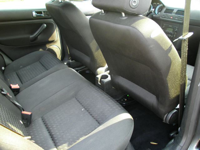 Volkswagen Jetta 2004 photo 14